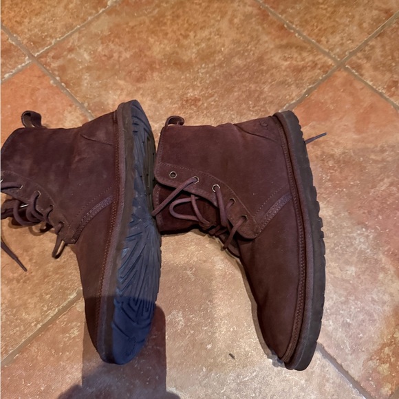 Ugg boots - Picture 3 of 4